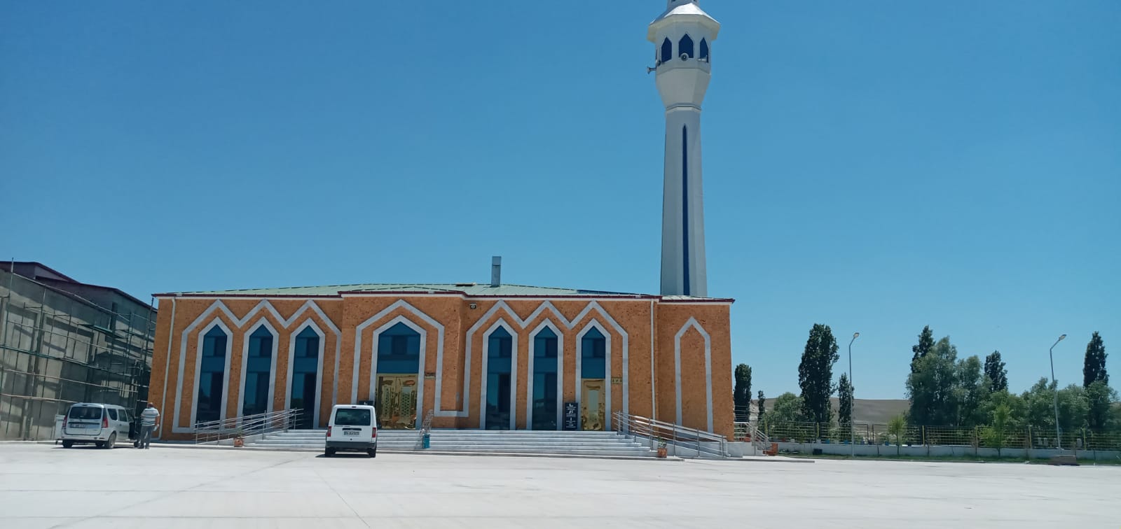 Gülnar Cami